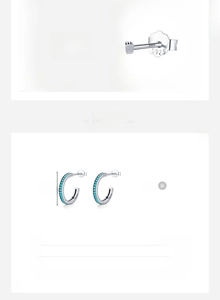 Détail macro de boucles d'oreilles créoles C en argent 925 avec turquoise, taille 14,8 mm