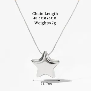 Detail of silver star pendant necklace with dimensions 24.7mm and 40.5cm snake chain