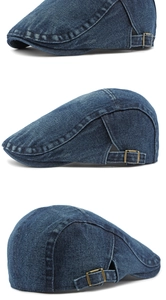 Détail du béret en jean délavé avec boucle réglable en laiton vintage sur le côté