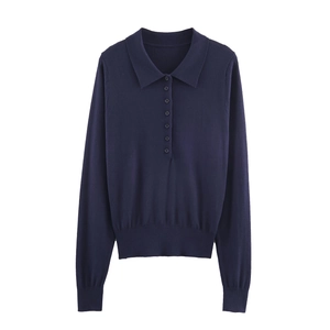 Polo en maille bleu marine à manches longues coupe ajustée avec col à boutons classique