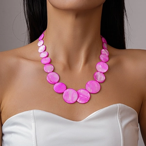 Exaggerated rose pink shell-textured circular layered choker necklace for beach holidays