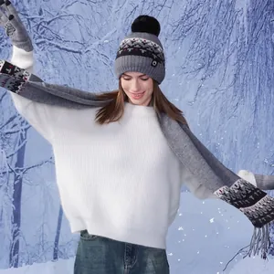 Winter 3-piece set with knitted hat, scarf and gloves in grey geometric pattern