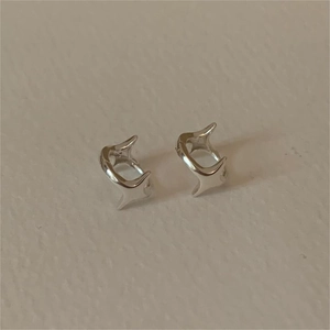 Minimalist 925 sterling silver four-point star stud earrings with geometric starburst design