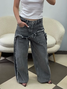 Distressed high waist grey wide leg jeans with frayed edges and double waist design