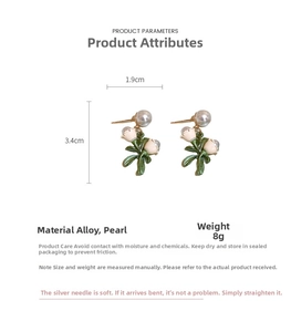 Détails des boucles d'oreilles muguet avec dimensions de 1,9 cm de large et 3,4 cm de haut