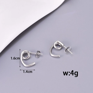 Boucles d'oreilles cœur géométriques en acier inoxydable avec détails de taille et poids