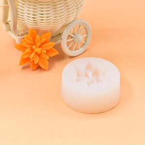 Silicone flower mold for Christmas holly leaf candles and orange floral crafts