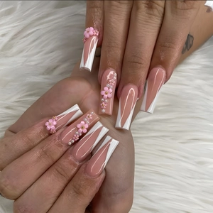 Coffin Press On Nails Long French Tips With 3D Flower Artificial Pearl Decorations Nude Pink Sweet Ballerina Style Artificial Nails