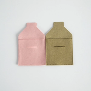 Bolsas de microfibra para joyas en rosa y verde oliva con solapa tipo sobre