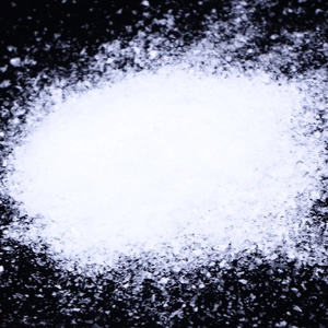Artificial white snow powder for Christmas window displays and scene decoration