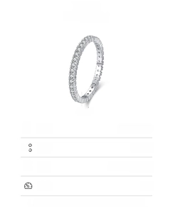 Détail macro d'une bague en argent 925 montrant la largeur de 1,7 mm et les matériaux