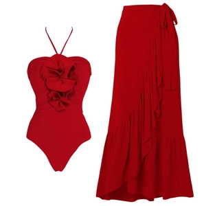 Maillot de bain rouge avec fleur 3D et jupe portefeuille à volants assortie en ensemble