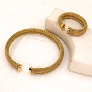 Golden mesh C-shaped open bangles in 18K gold plated stainless steel for women