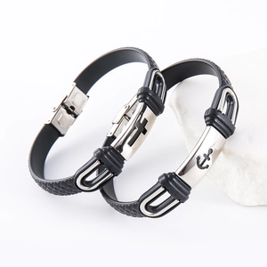 Bracelets couple minimalistes en acier inoxydable avec ancre et croix sur bracelets silicone