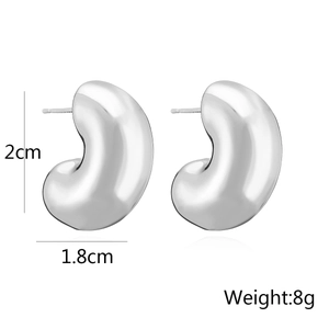 Boucles d'oreilles haricot géométriques en argent poli, hauteur 2cm et largeur 1.8cm