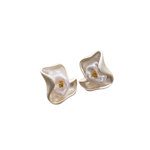 Elegant 18K gold plated floral stud earrings with white pearl petals for women