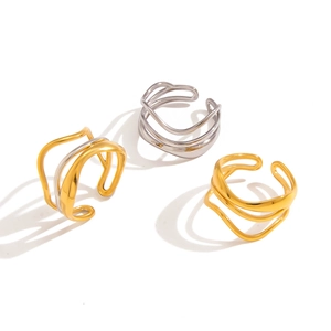 Three-piece minimalist wavy 18K gold and silver stainless steel rings set for women