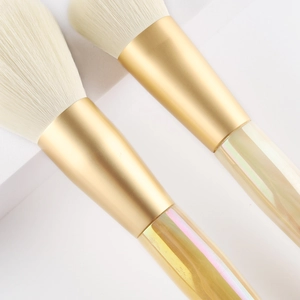 Jade-style 10pcs makeup brush set with gradient pearlescent handle and soft white bristles