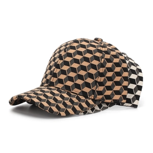 Detailed view of 3D geometric cube pattern on casual baseball caps with color block design
