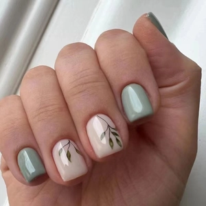 Short Square Press On Nails Sage Green Gradient Leaf Pattern Artificial False Nails For Women Simple Fresh Style