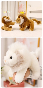Gros plan détaillé montrant la texture douce et la fourrure des lions en peluche blancs