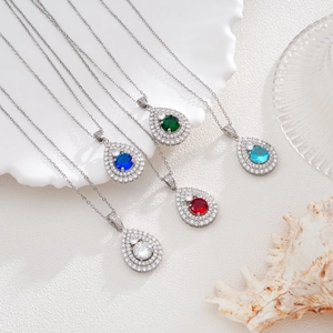 Elegant Copper Zirconia Teardrop Pendant Necklace For Women Light Luxury Water Drop Clavicle Chain Fashion Jewelry Gift