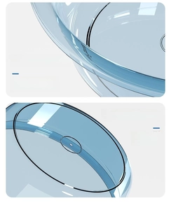 Close-up of thickened edges and anti-slip raised bottom of the transparent basin