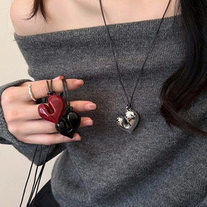 Collana Con Pendente A Cuore 3D Lega Acrilico Stile Metallo Liquido Cordino Nero Regolabile Minimalista Per Donna