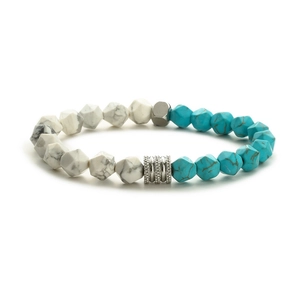 Bracelet perlé en turquoise blanche et bleue facettée avec accents en acier inoxydable