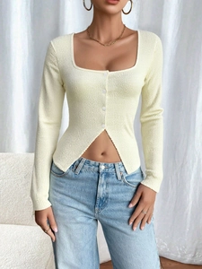 Damen Sexy Square Neck Rippstrick Crop Top Langarm Knopfleiste Schlitzsaum Slim Fit Moderne Streetwear Einfarbig