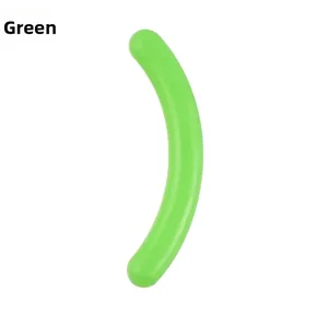 Gros plan sur un tampon de rechange en silicone vert haute élasticité pour recourbe-cils