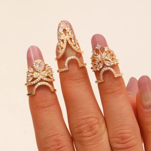 Elegant gold-plated fingertip ring set with cubic zirconia floral and wave designs