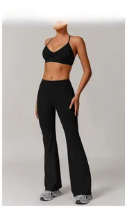 Détails du legging évasé taille haute et du soutien-gorge de sport plissé noir premium