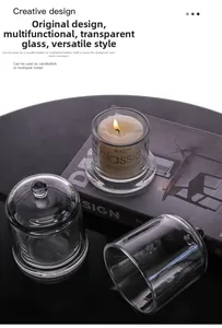 Elegante glazen kandelaar met koepeldeksel op boeken voor een gezellige interieurdecoratie