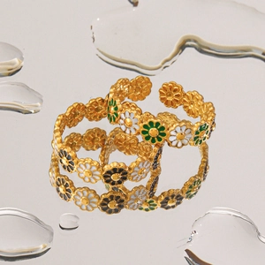 Französischer Vintage 18K vergoldeter Edelstahl Gänseblümchen Emaille Ring offen
