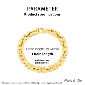 Détail du collier chaîne 8 en acier inoxydable doré avec spécifications de taille