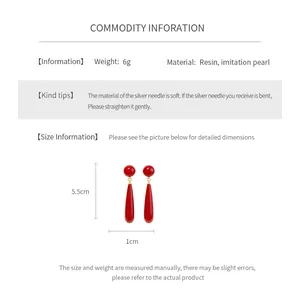 Detailed size chart for red resin teardrop pearl earrings showing weight and dimensions