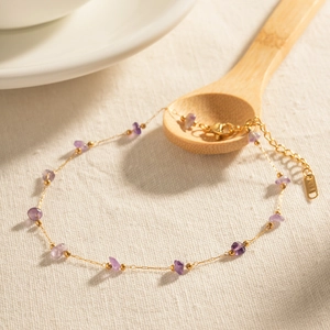 Bracelet de cheville en acier inoxydable doré 18K avec pierres de cristal violettes