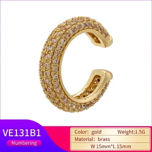 Eleganter vergoldeter Messing-Ohrclip mit Reihen funkelnder champagnerfarbener Zirkone