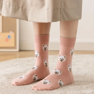 Pink cotton crew socks with cute white Pomeranian dog prints for casual autumn style