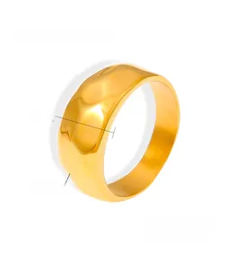 Detailed view of irregular 18k gold plated wave ring showing width and size engraving
