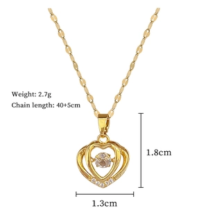 Detailed view of heart pendant dimensions with 2.7g weight and 40+5cm chain length