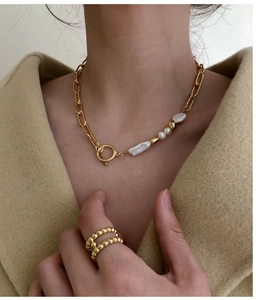 Baroque pearl necklace with gold paperclip chain and matching double-layered beaded ring