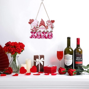 Décoration de gnome en bois rose pour la Saint-Valentin avec lettres XOXO et décor