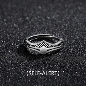 Vintage Thai-Silber Ring für Herren mit schildförmiger Gitterstruktur und Metalloberfläche