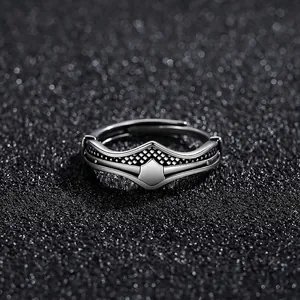Vintage Thai silver style open ring for men with shield-shaped grid texture and metallic finish