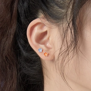 Floral 925 silver needle stud earrings in blue and orange contrast flower design