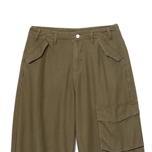 Olive green utility cargo pants in cotton twill fabric with side flap pockets and stitching