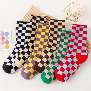 Checkerboard Pattern Crew Socks Women Men Middle Tube Knitted Trendy Colorful Breathable Casual Mid Calf Hosiery