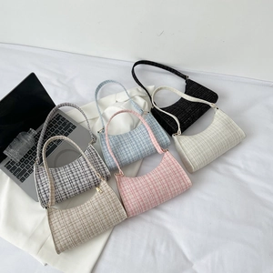 Sacs sous le bras en tweed d'été minimalistes en plusieurs couleurs et texture tissée